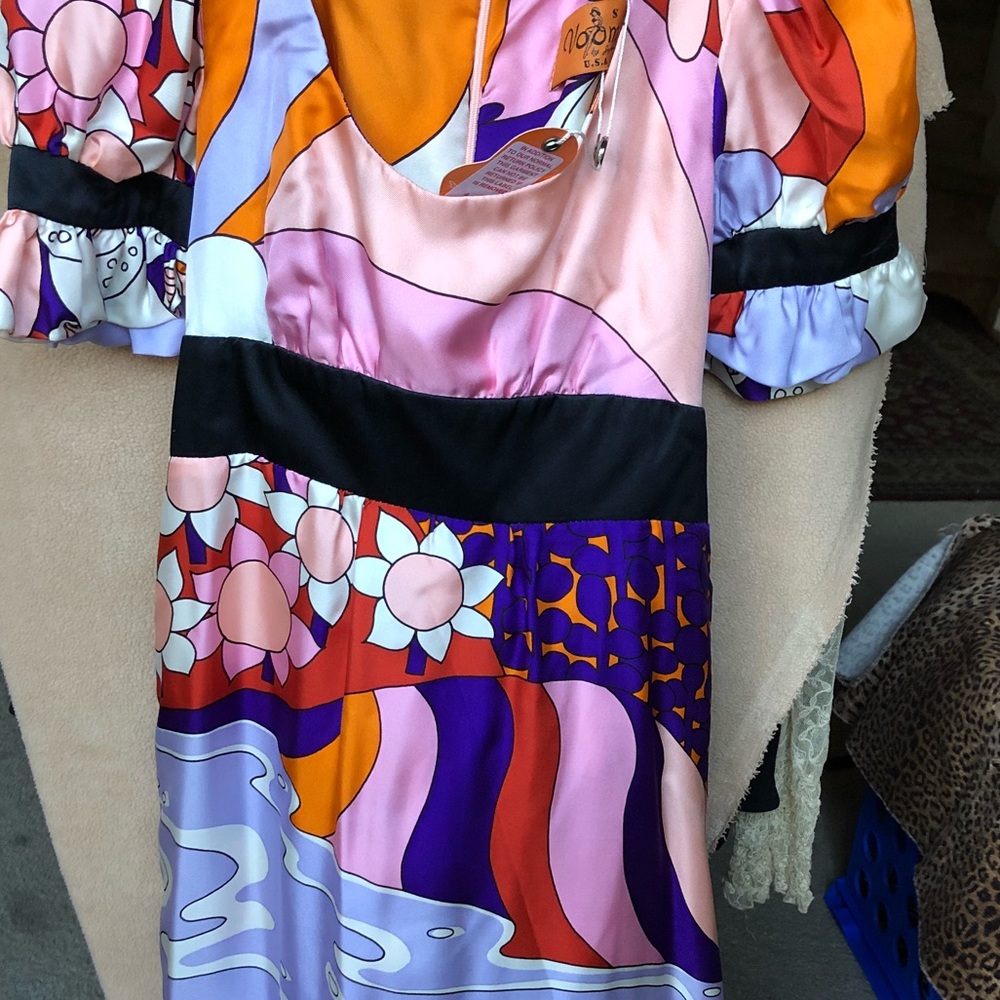 Voom, multicolored belted knee length dress